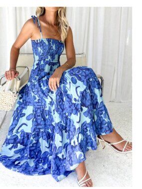 NEW Women's SHEIN Floral Smocked Tie-Strap Tiered Midi Dress - Size Medium